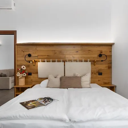 Tuscany Living - Terra Antica Farm stay Montepulciano