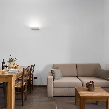 Tuscany Living - Terra Antica Farm stay