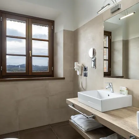 Tuscany Living - Terra Antica Farm stay