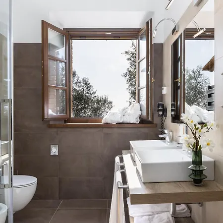 Tuscany Living - Terra Antica Farm stay