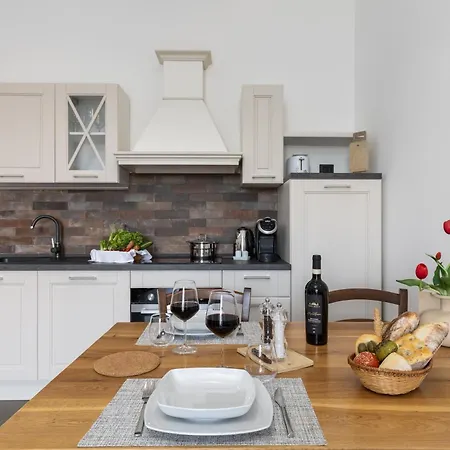 Tuscany Living - Terra Antica Farm stay Montepulciano